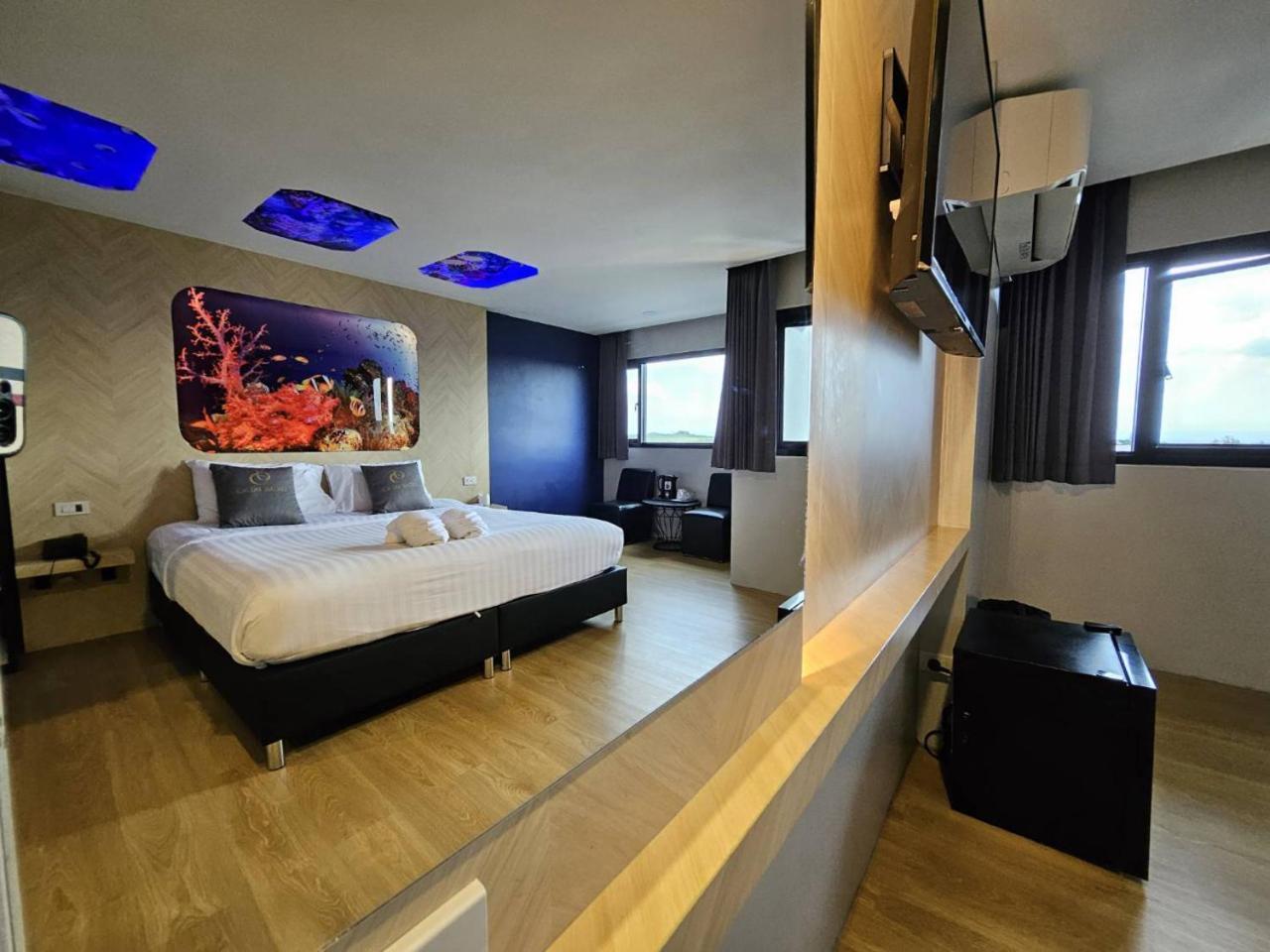 Oscar Palace Hotel & Wellness Center Ban Khlong Phruan Exteriör bild