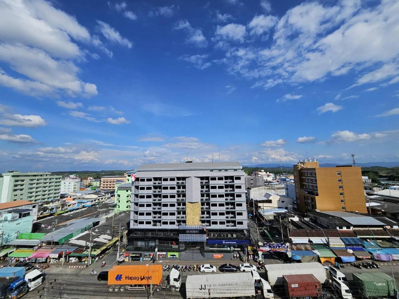 Oscar Palace Hotel & Wellness Center Ban Khlong Phruan Exteriör bild